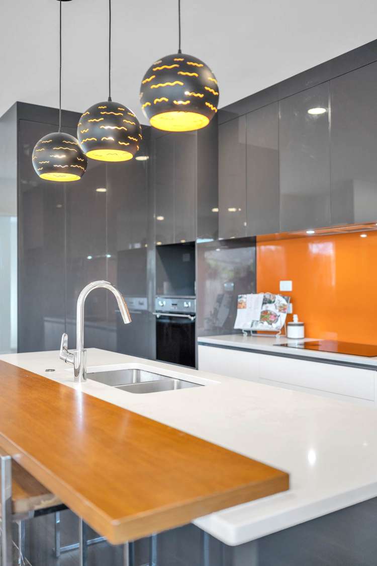 66 Donegal Park Drive Flat Bush_12