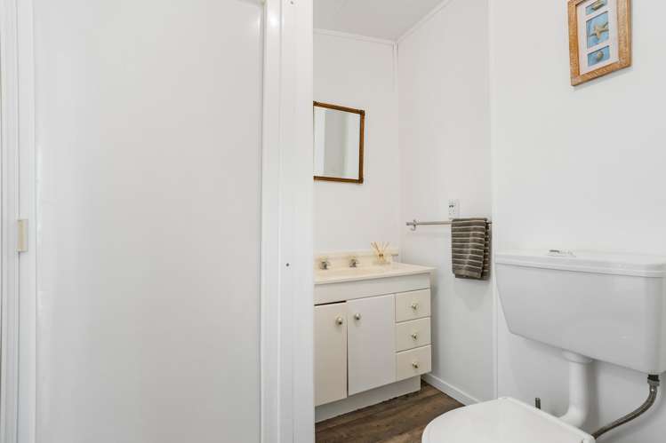 218 The Drive Whangamata_19