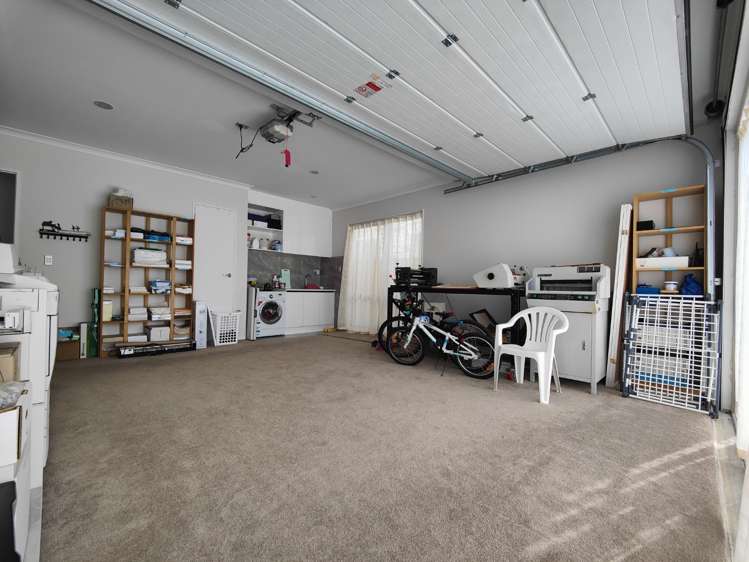 27 Horsefields Drive Flat Bush_5