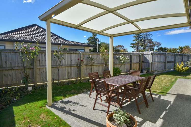 9 Ashmore Park Road Carterton_18