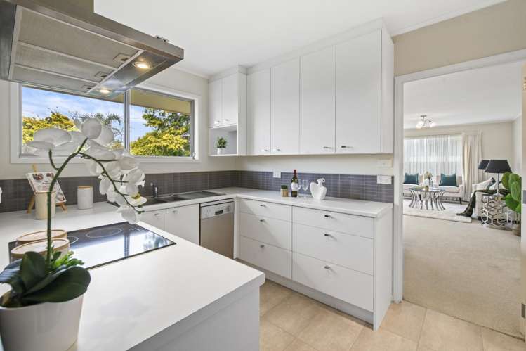 2/27a Eastern Beach Road Eastern Beach_4