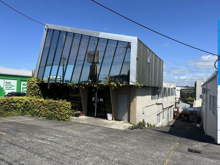 27 Barrys Point Road Takapuna_2