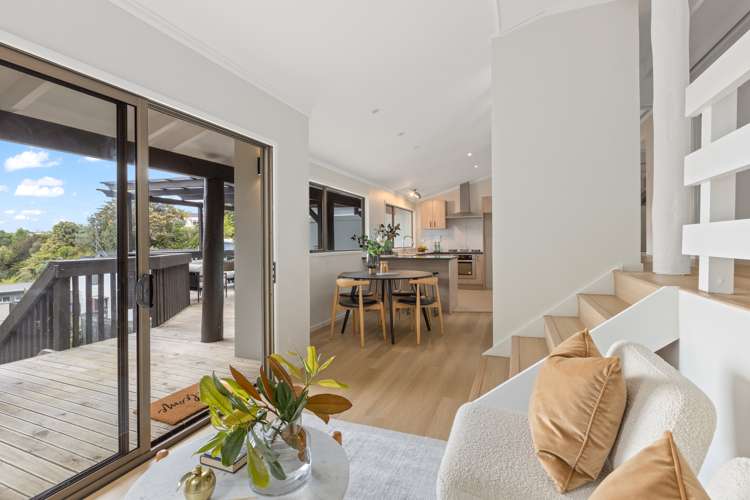 2/31 King Richard Place Browns Bay_8