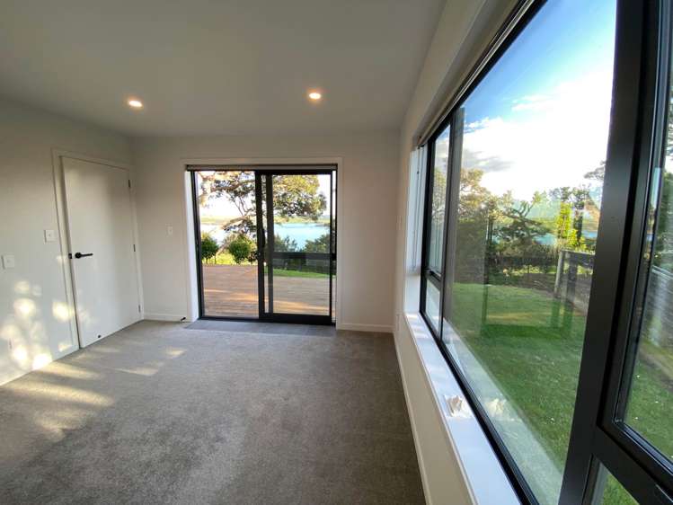 44 Kestrel Heights Arkles Bay_11
