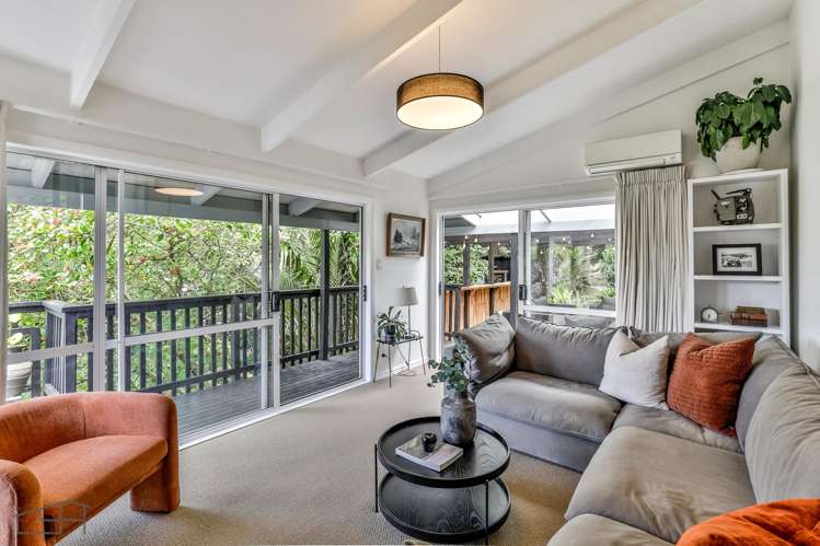 100 Huia Road Titirangi_12
