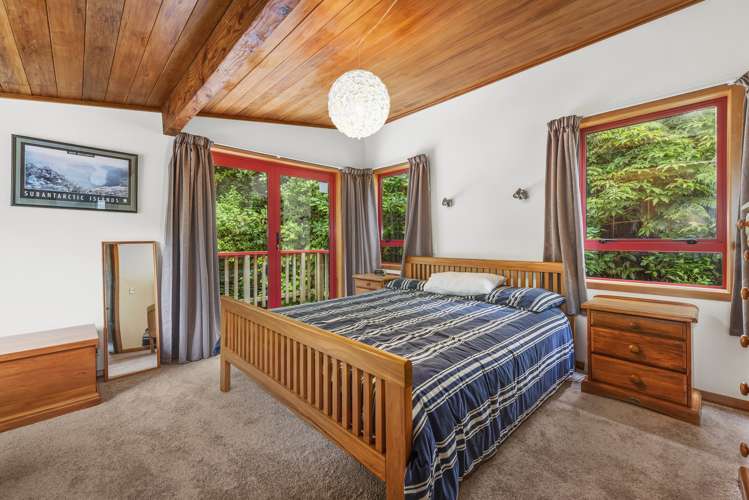 63 Wyndham Road Pinehaven_9