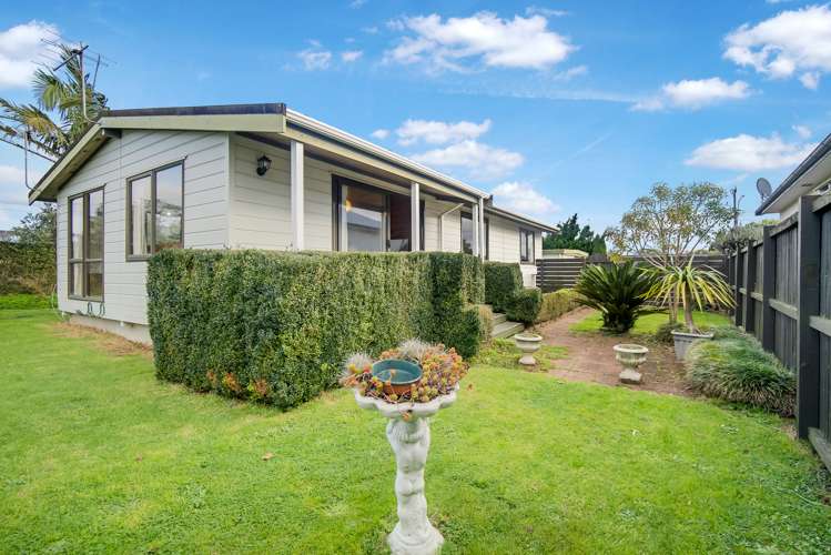 247 Tukapa Street Westown_22