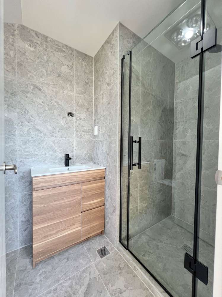 5 /8 Clutha Crescent Clover Park_14