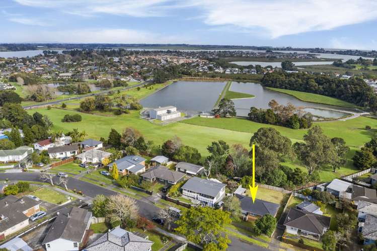 35 Hobart Crescent Wattle Downs_10