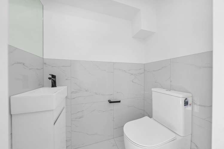 2/13 Grove Lane Pakuranga Heights_16