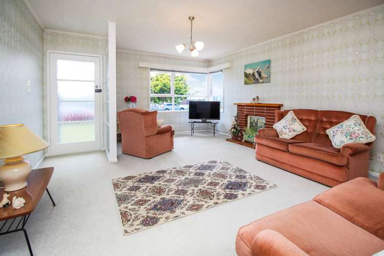 8 Mervan Street Mangere East_8