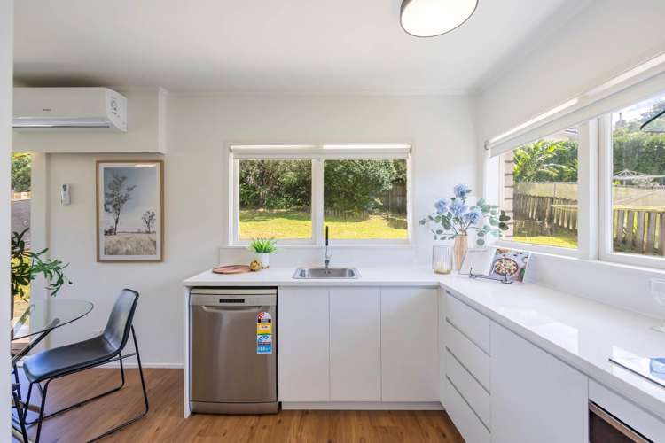 2/5 Finn Place Totara Vale_8