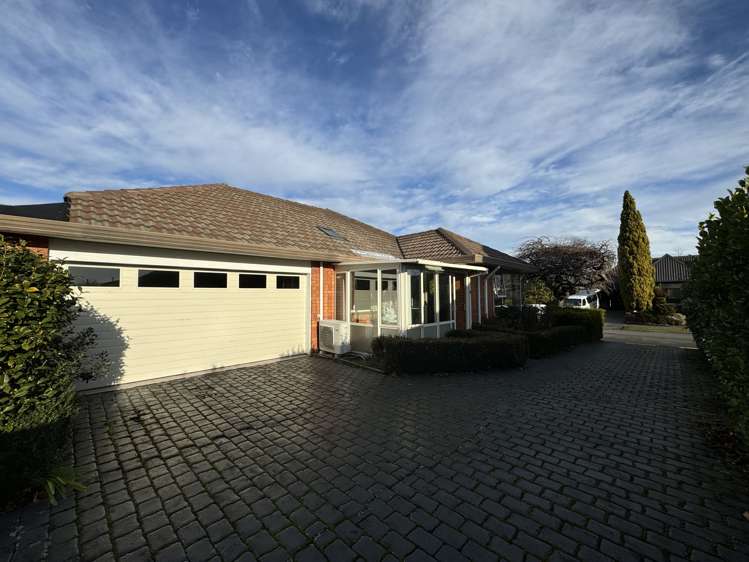 1/3 Cottesmore Close Burnside Christchurch City Houses for Rent