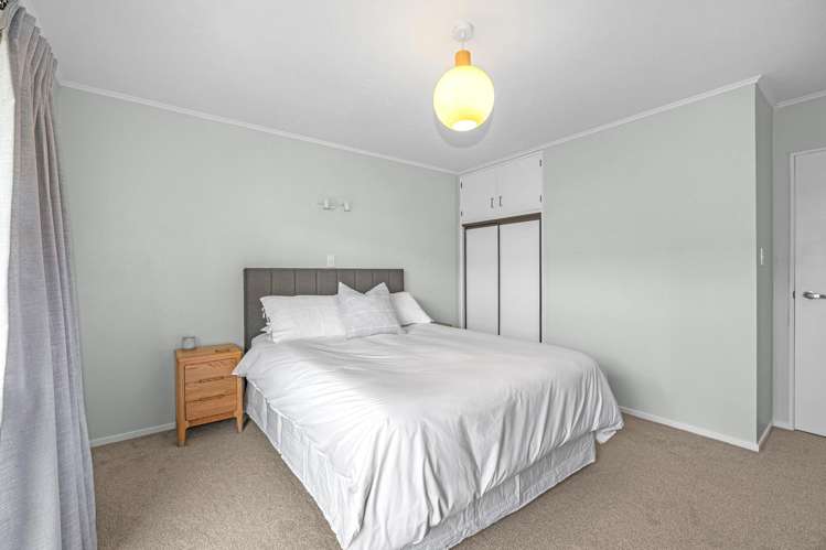 2/58 Ambleside Drive Burnside_7