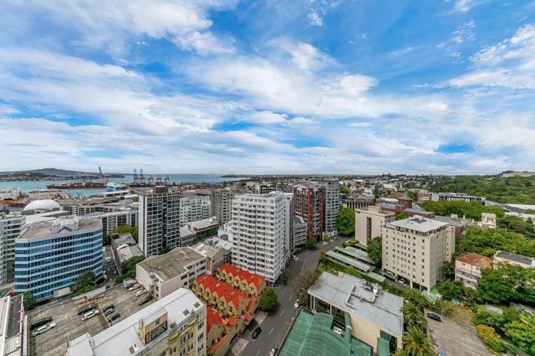 2113/10 Waterloo Quadrant Auckland Central_13