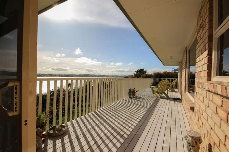 16 Kotare Crescent Paparoa_17