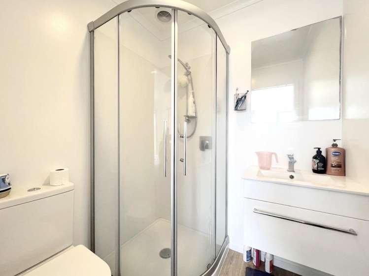 11/1 Vialou Street 10463_8