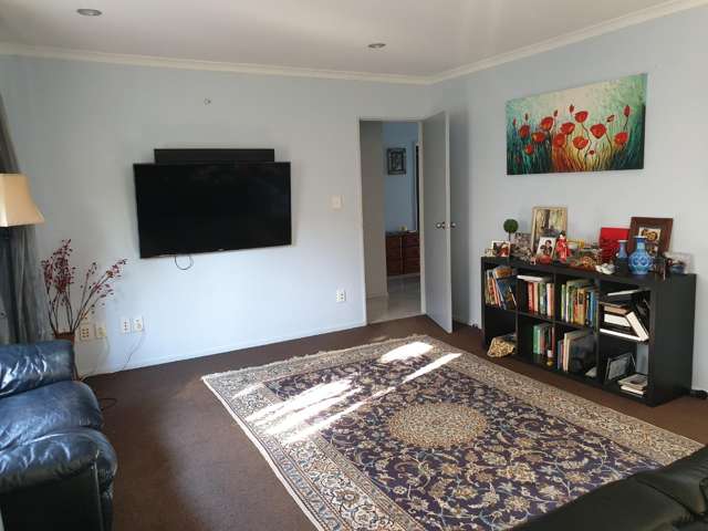 86 San Marino Drive West Henderson_1