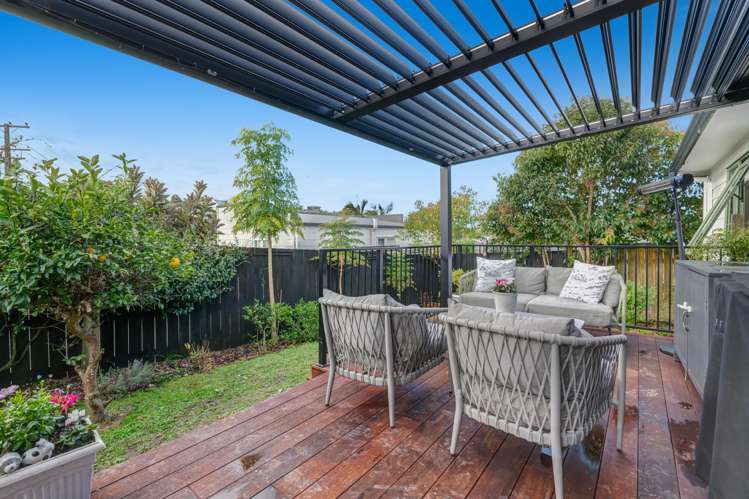 2/1 Langton Road Stanmore Bay_14