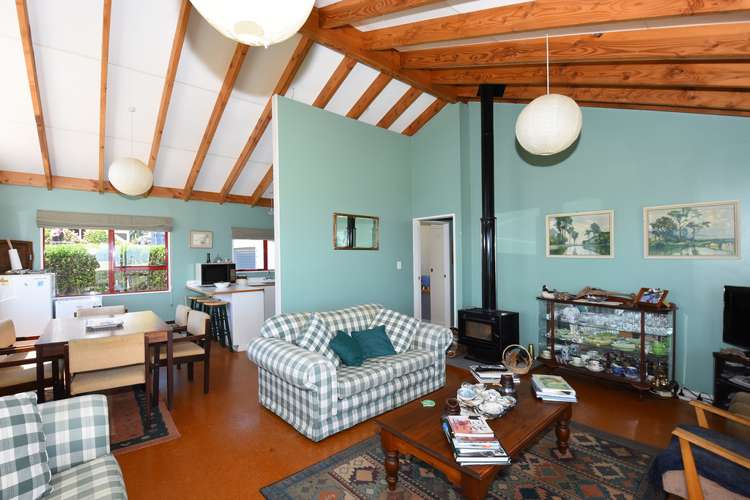 10 Te Miha Crescent Cape Palliser_8