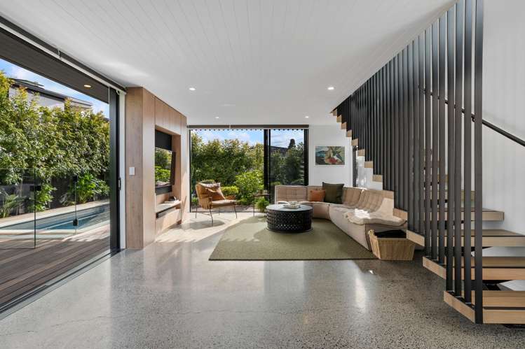 64A Huia Road Point Chevalier_1