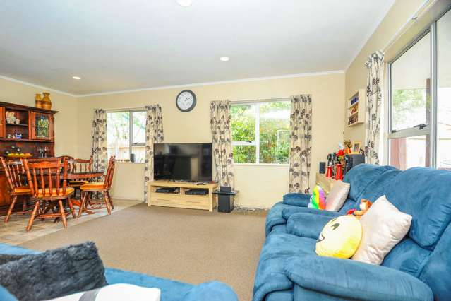 3/9 Cameron Place Ranui_1