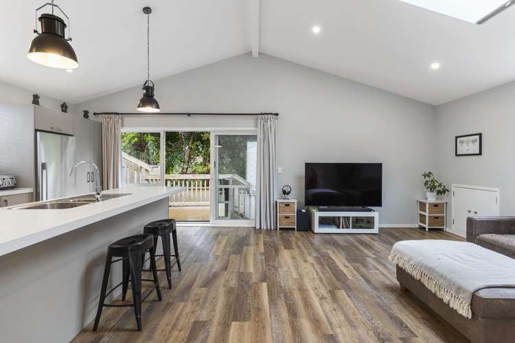 35b Taurus Crescent Beach Haven_5