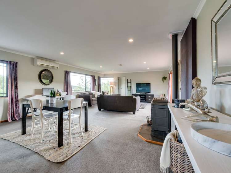 2 Hitiri Road Kinloch_8