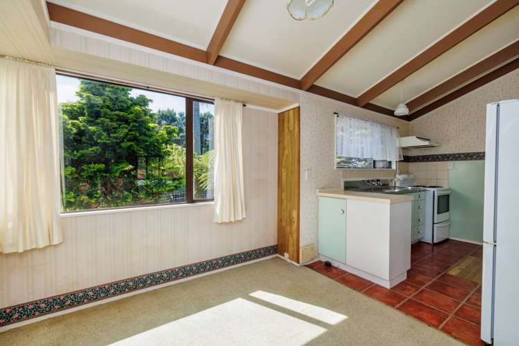 2 Falls View Road Haruru_12