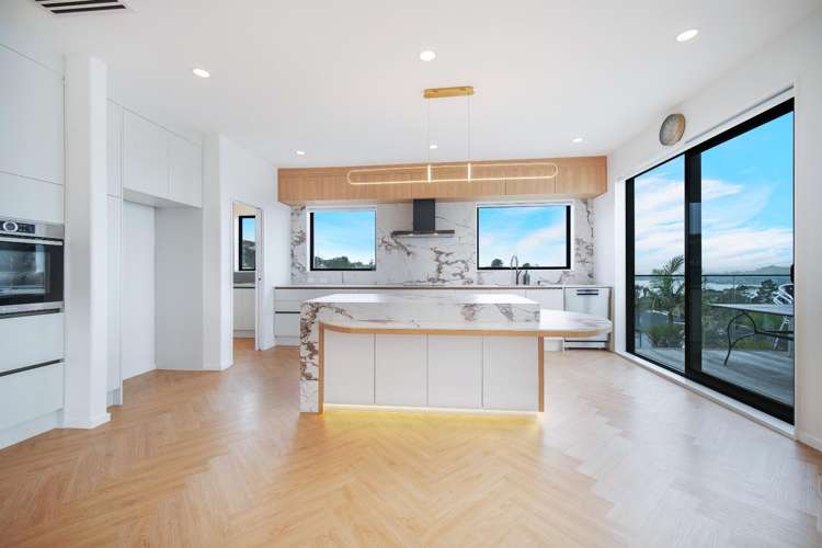 328A Hillsborough Road 1687_2