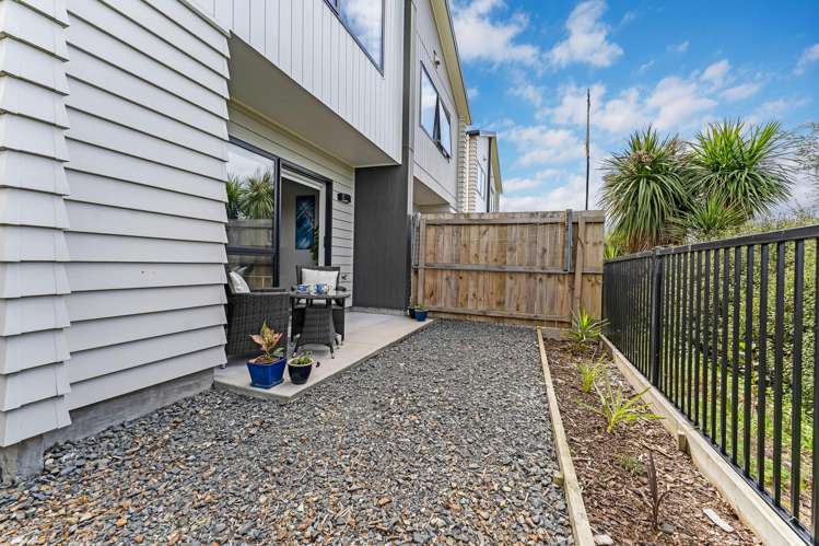 66 Matawhanga Drive Wattle Downs_11