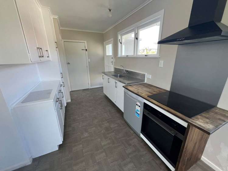 70 Boundary Road Blockhouse Bay_6