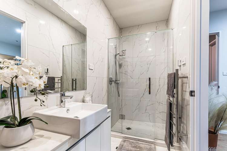 17 Floyd Road Riverhead_17