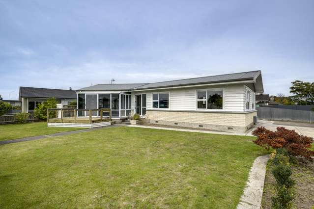 Superbly located in Taradale