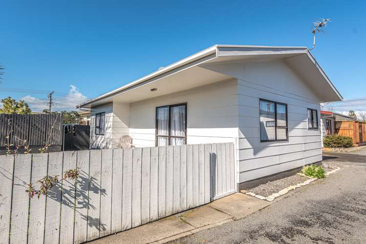 2b Roberts Avenue Aramoho_12