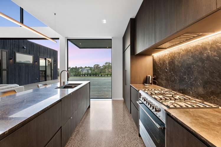 49 Candia Road Swanson_21