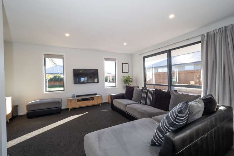 13 Geoff Geering Drive Netherby_6