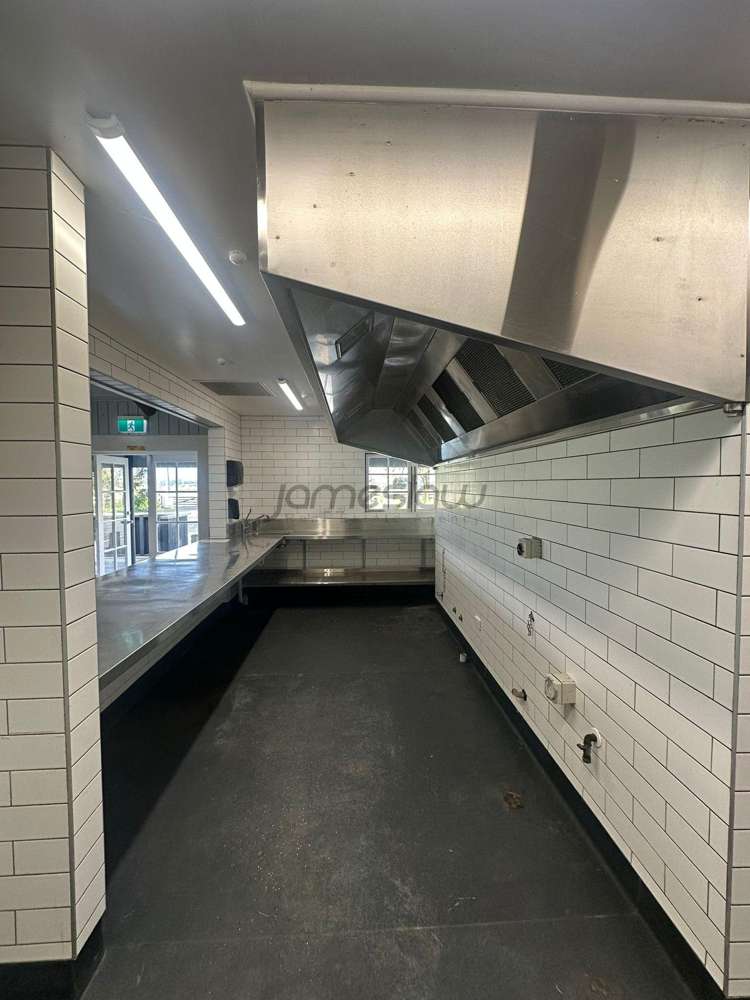 442 North Road Clevedon_8