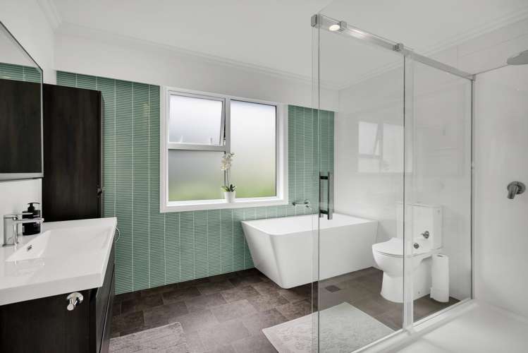 218 Henwood Road Paraite_18