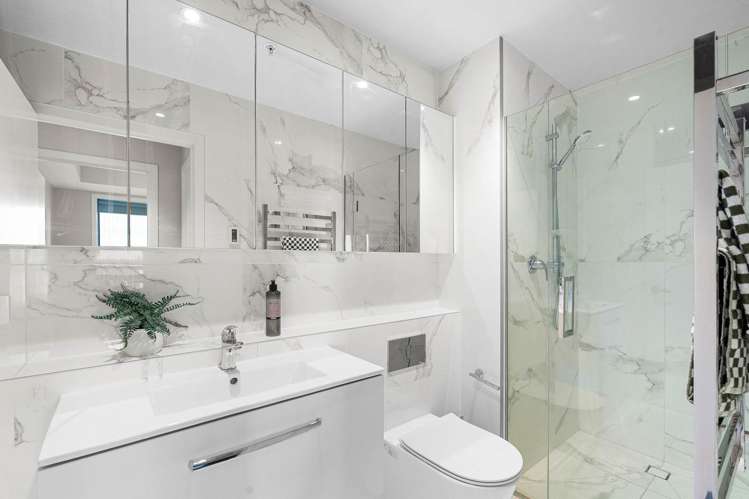 403/41 Beach Road City Centre_11