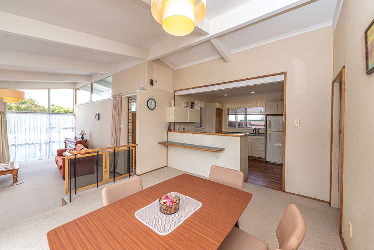 4 Exeter Crescent Springvale_4