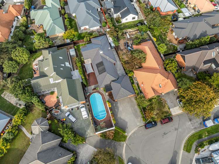 10 Courtfield Close Parklands_32