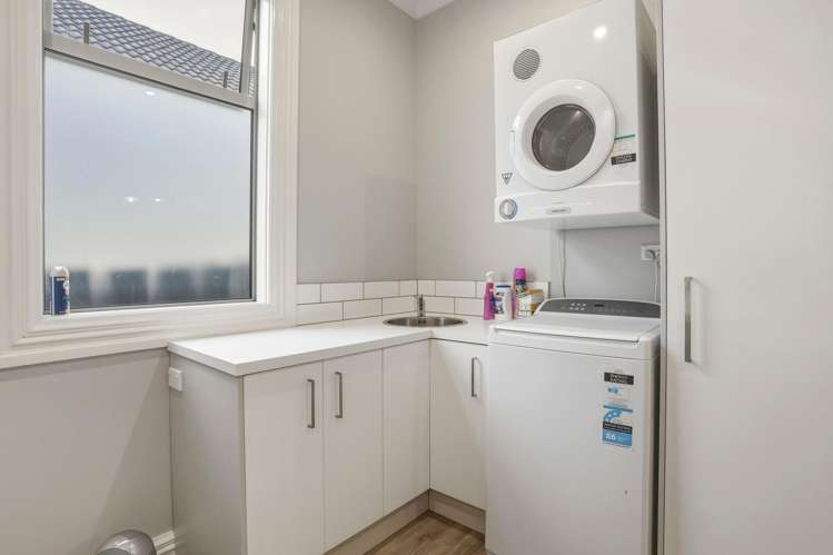 2 Baker Street Caversham_14