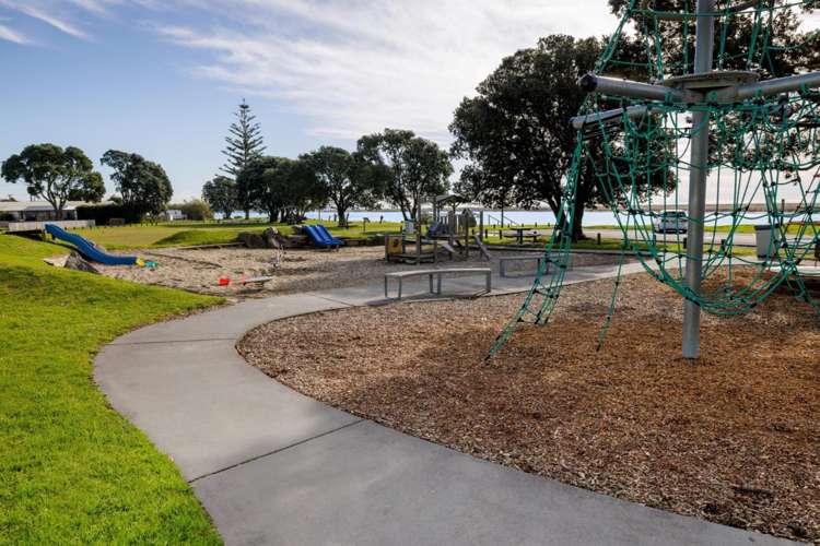 3 Ngaparaoa Drive Maketu_27