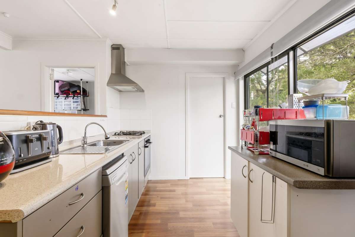 1/17 Kotare Street_2