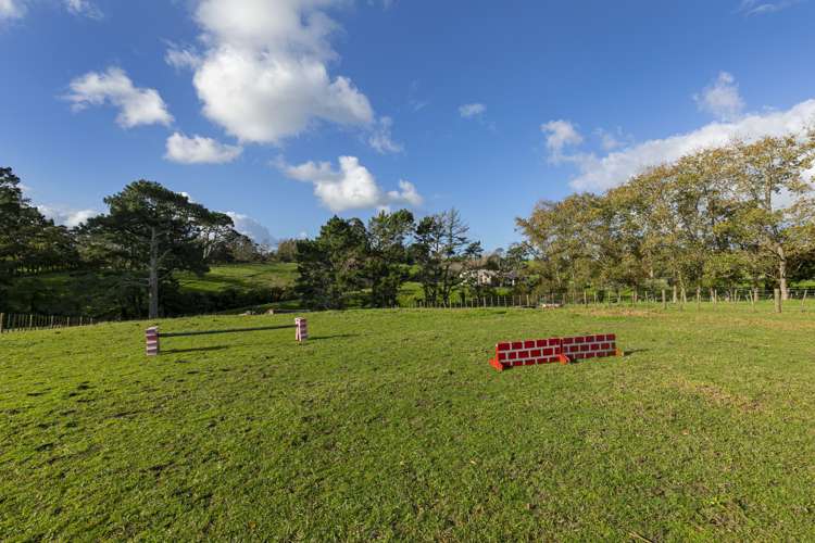 19 Lloyd Road Riverhead_20