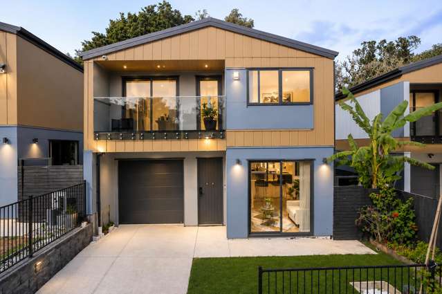 Nearly New, Next to the Reserve-Mission Heights!