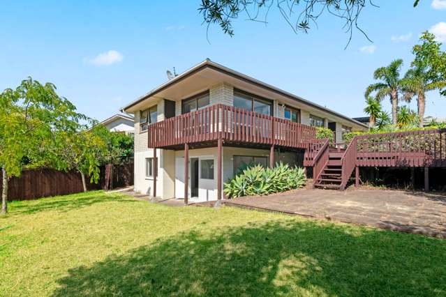 Short-Term Rental in Browns Bay