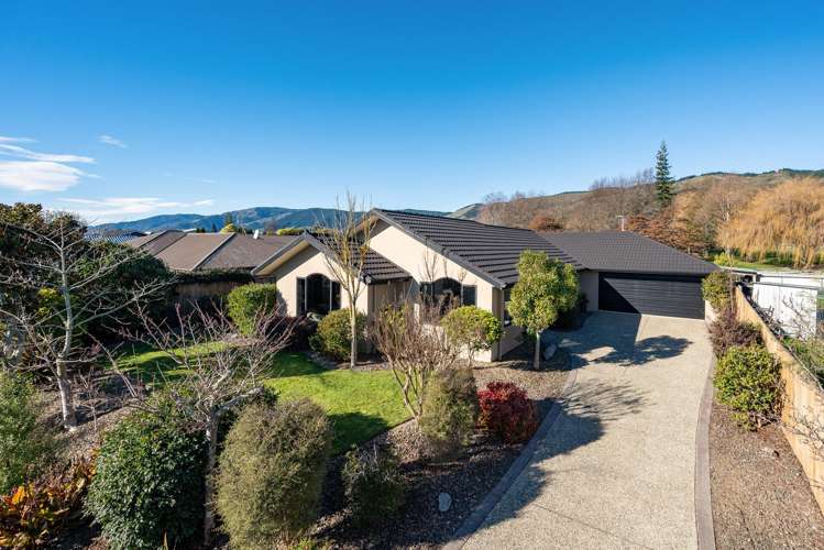 55 Otia Drive_0