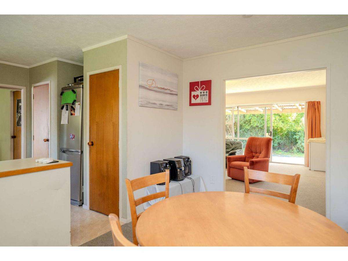 11 Hawkings Crescent_1